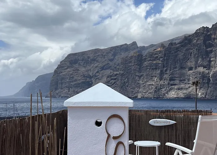 Yoso Tenerife Acantilado de los Gigantes