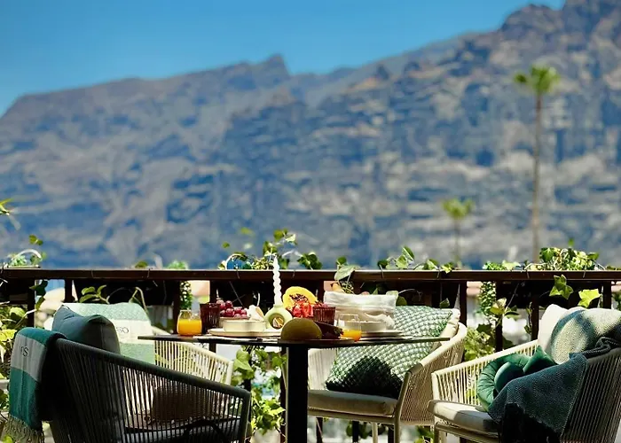 Yoso Tenerife 阿坎提拉德洛斯基