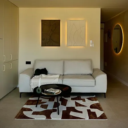 Yoso Tenerife * 아칸티라도